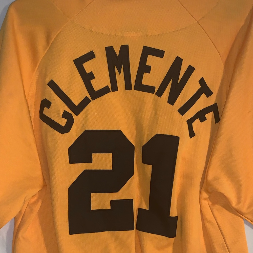 Pittsburgh Pirates Roberto Clemente Jersey (Large)